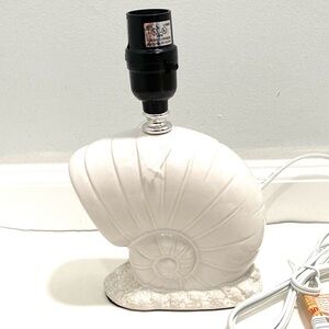 Shell-Shaped Ceramic Lamp Base